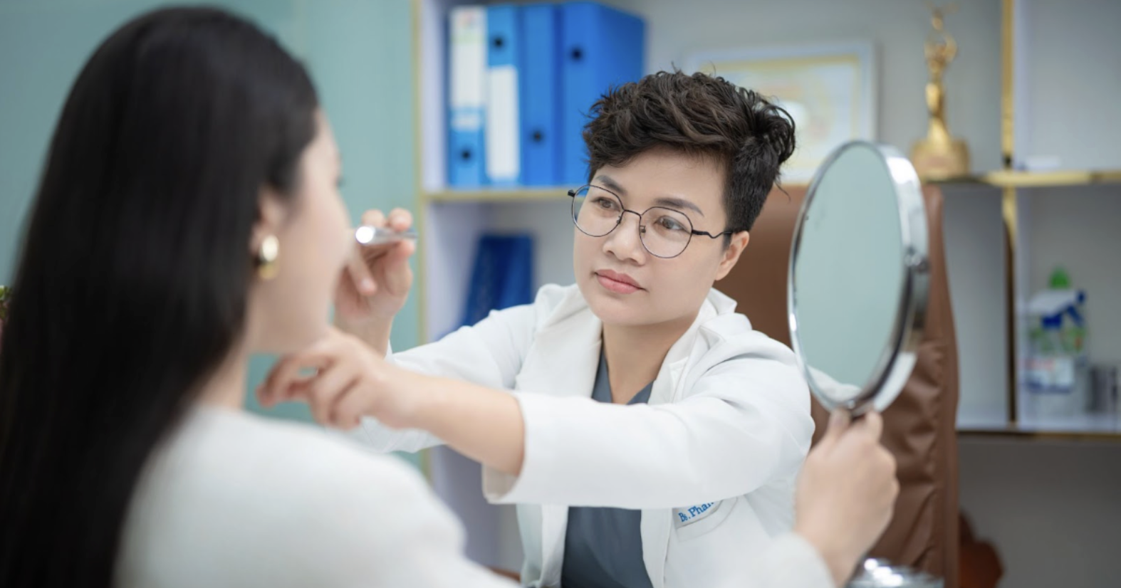 Lấy mụn chuyên sâu